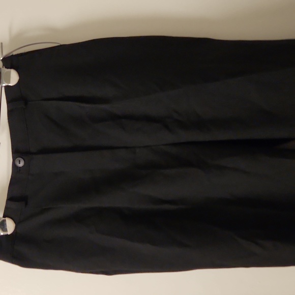 Kathie Lee size 6 Petite. Black pleated pant - Picture 3 of 6